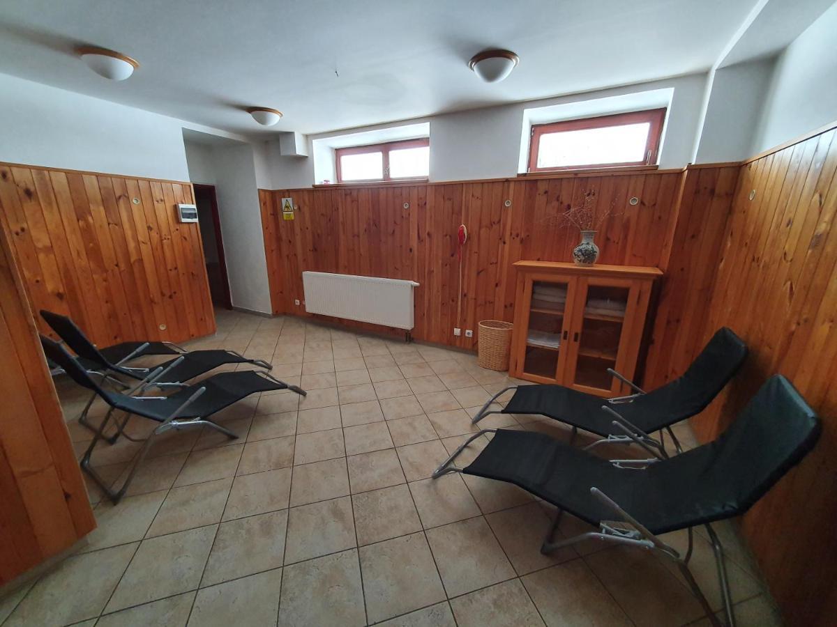 Hotel Zlaty Chlum Česká Ves Exteriör bild