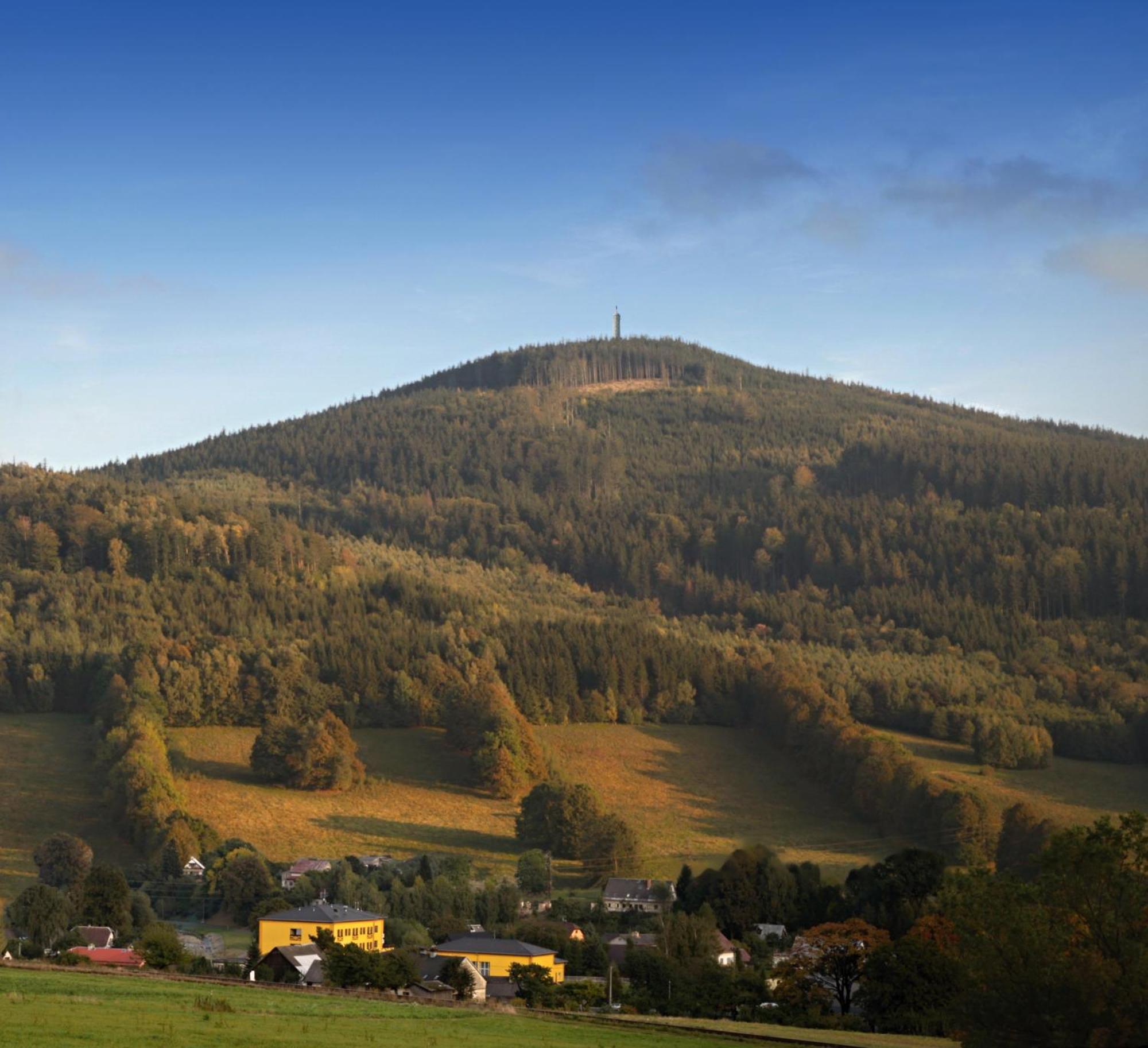 Hotel Zlaty Chlum Česká Ves Exteriör bild